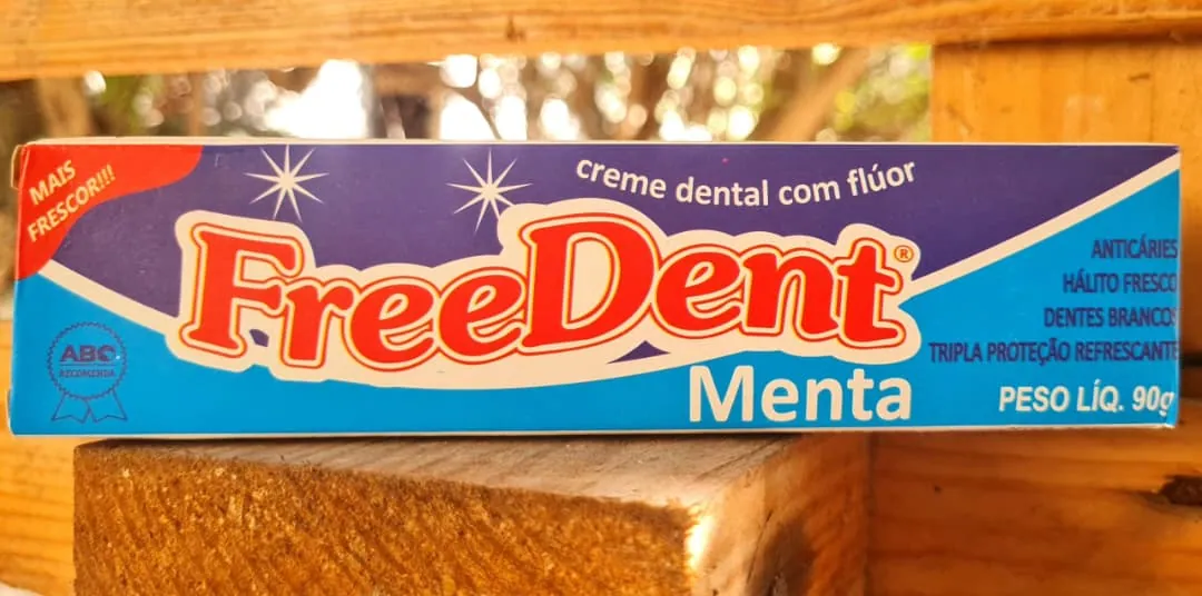 Pasta dental FreeDent menta con flúor 90g