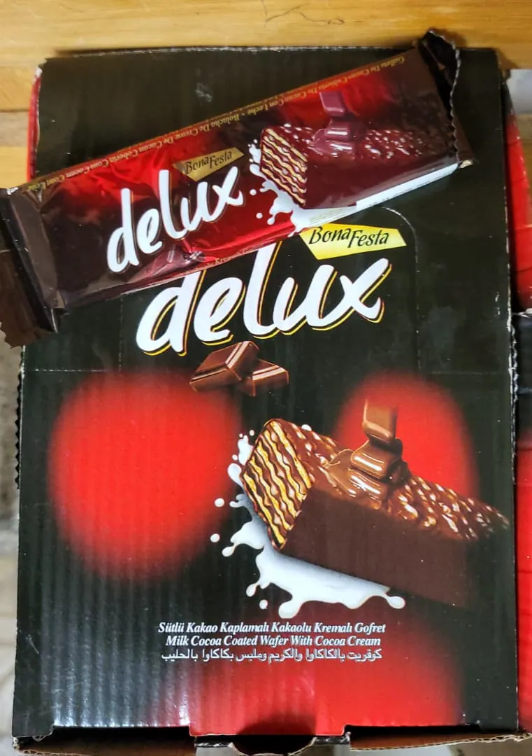 Barquillo Delux Bona Festa cubierto de chocolate